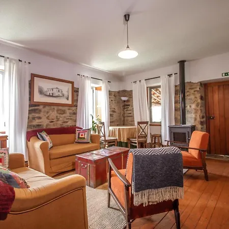 Casa Velha *
